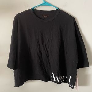 AVEC LES FILLES ladies size XS. Black cropped t shirt.
